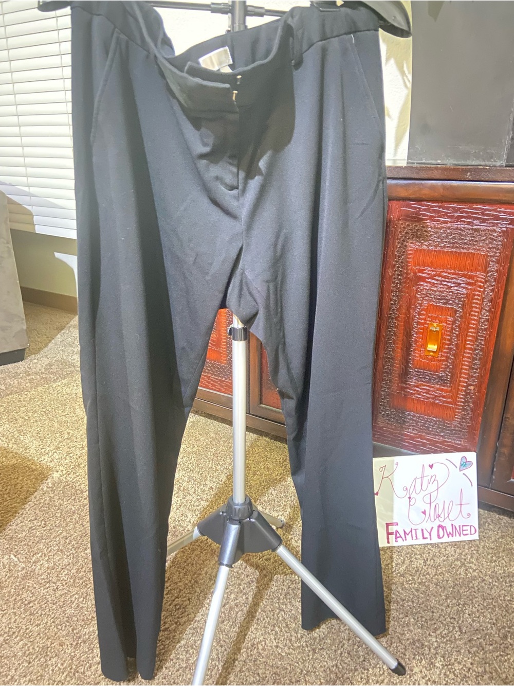Pants Subcategory Identification - Picture 3 of 6